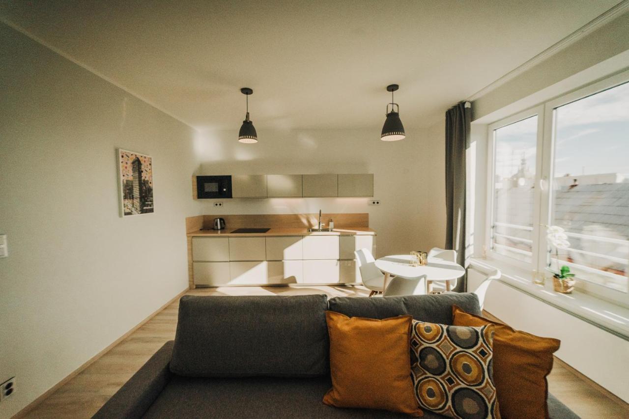 New Equipped Apartment In The City Center Пльзень Экстерьер фото